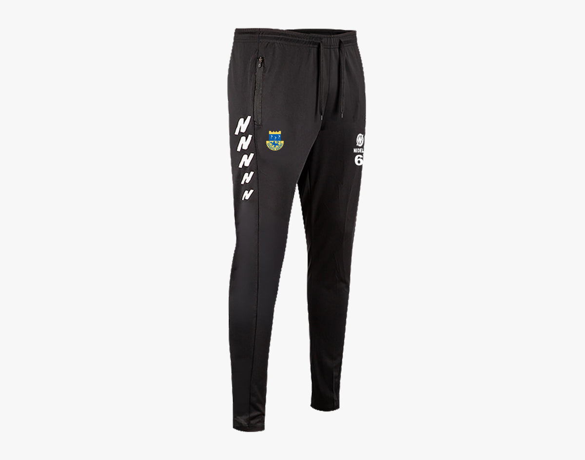 Tréninkové tepláky slim fit Nantes černá - logo a číslo
